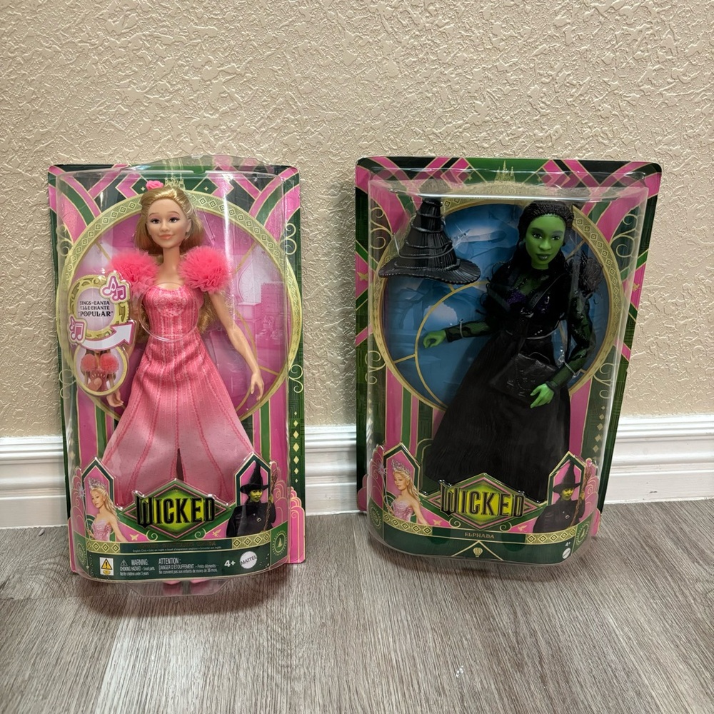 Wicked movie dolls (2 pack) MISPRINT rare